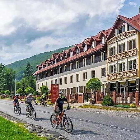 Gronie & Bike Resort 3*