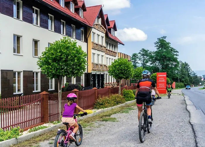 Gronie Ski&bike Ośrodek wypoczynkowy 3*
